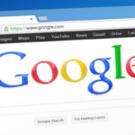 Logo Google affiché sur un écran, représentant Google Calendar et ses nouvelles fonctionnalités avec l'IA